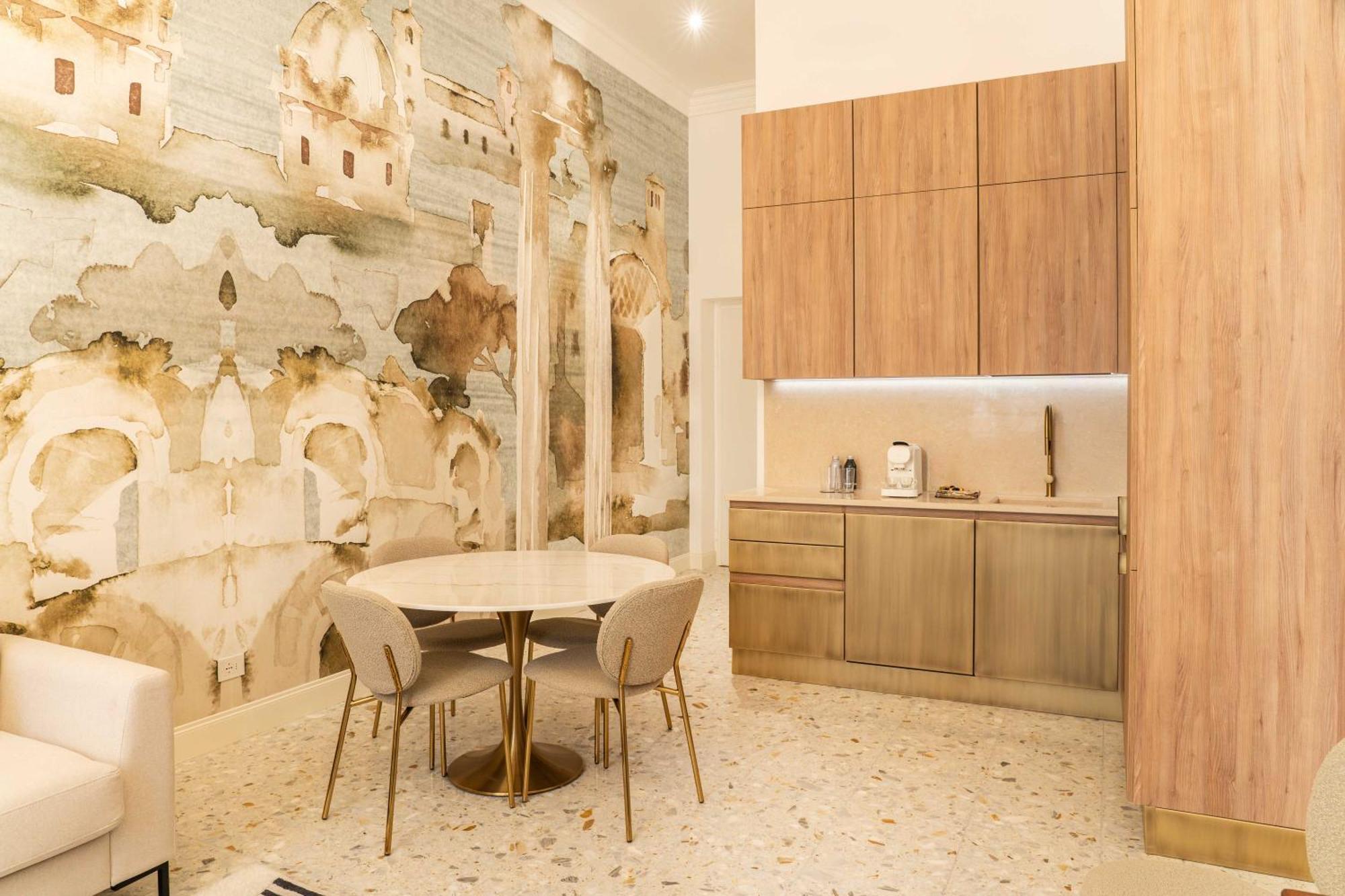 Palazzo Raggi Luxury Apartment *