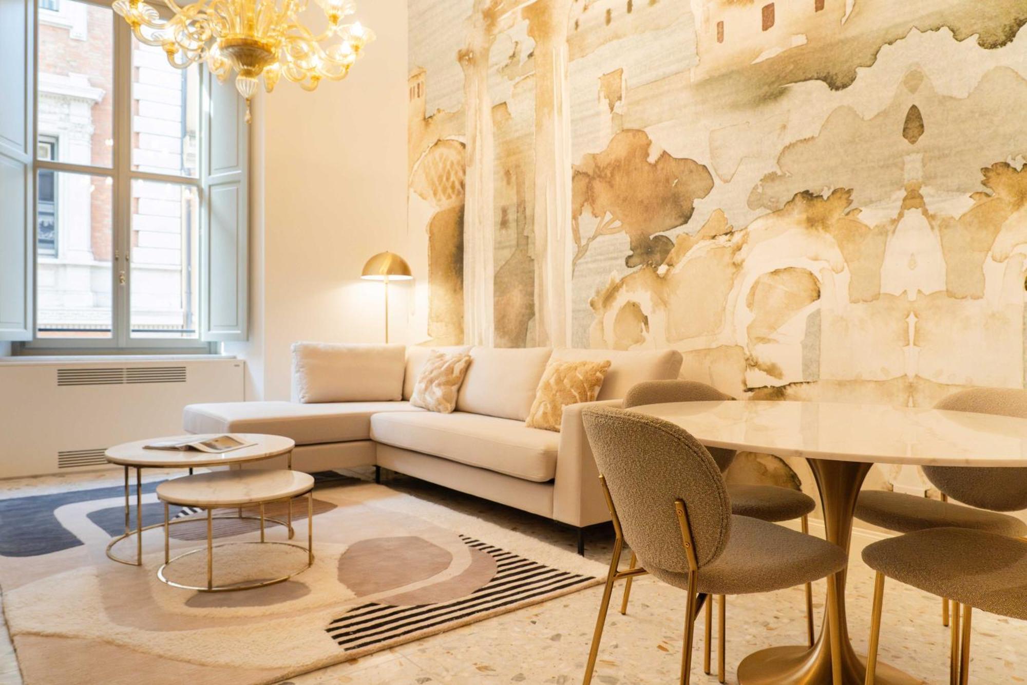 Palazzo Raggi Luxury Apartment