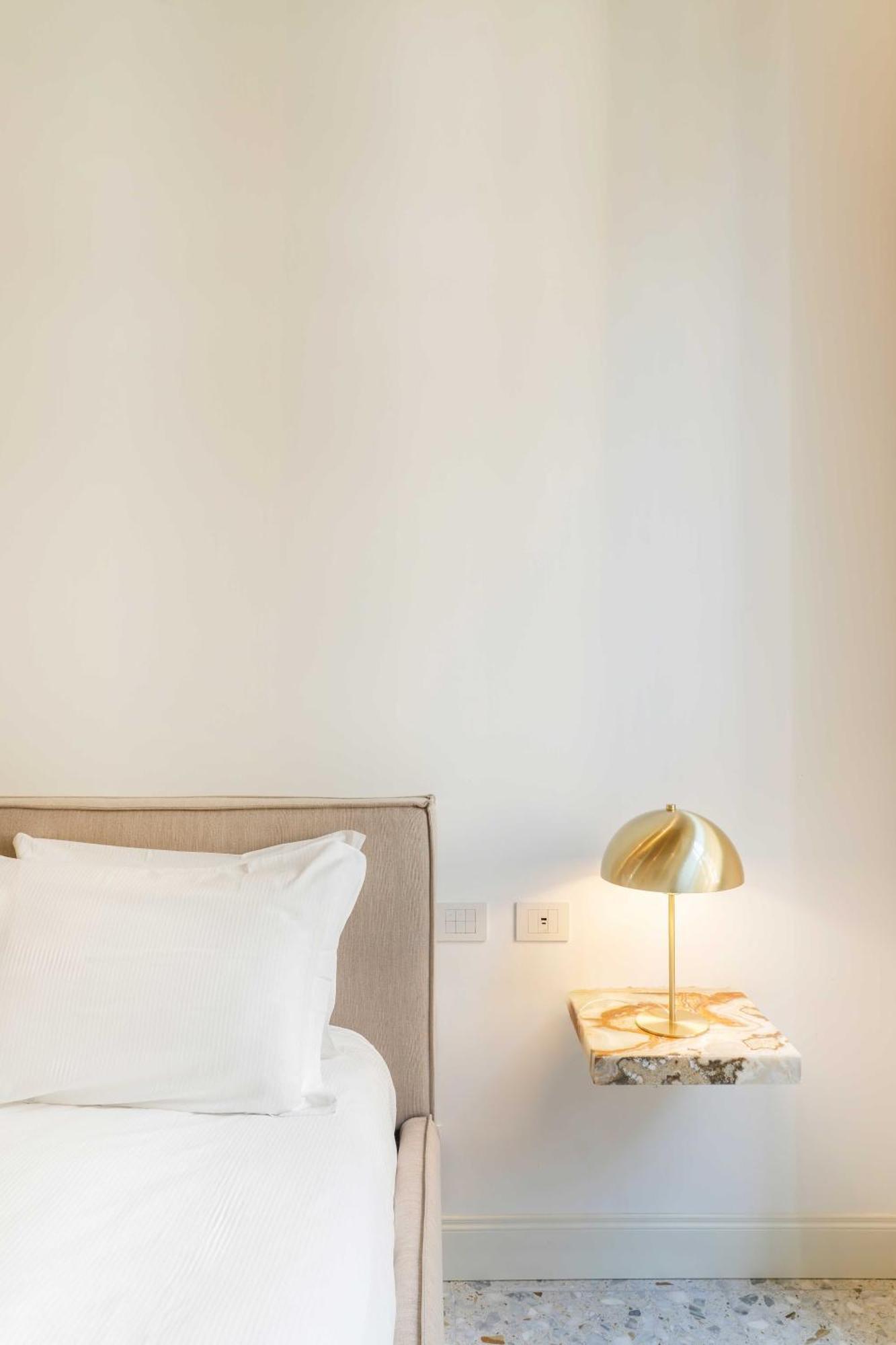 Palazzo Raggi Luxury Apartment Rom