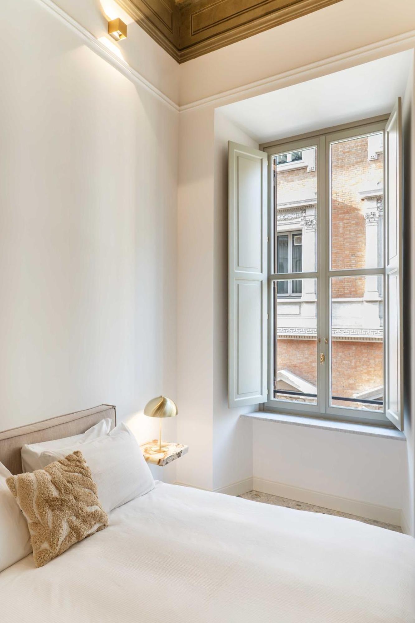 Palazzo Raggi Luxury Apartment