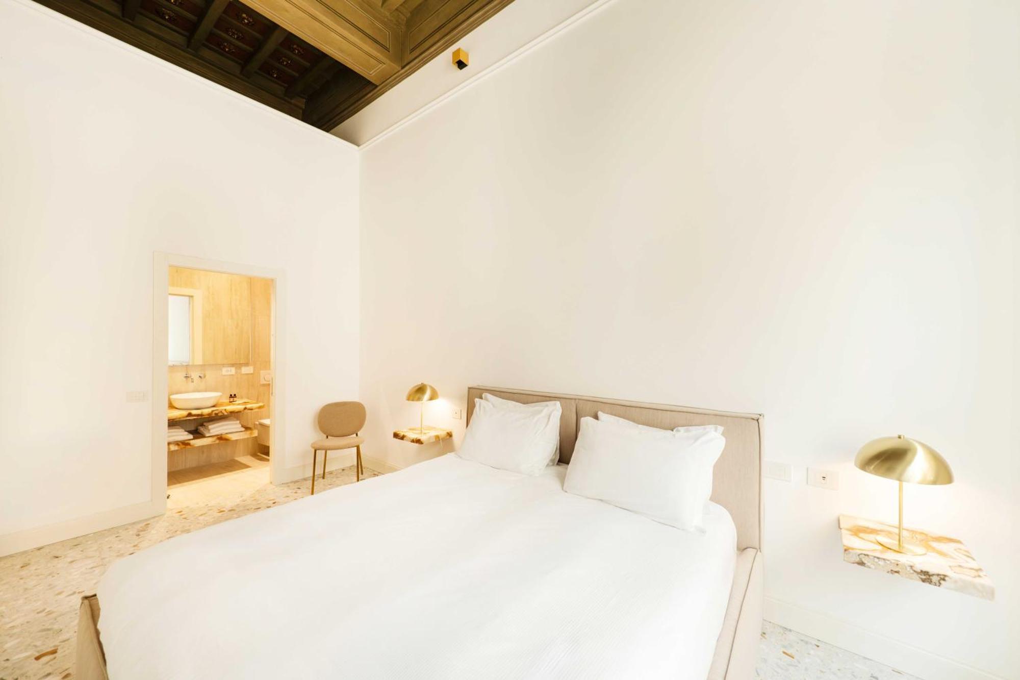 Palazzo Raggi Luxury Apartment *
